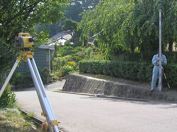 主に、水準測量で使います