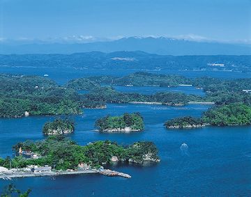 島がたくさん海に浮いてる