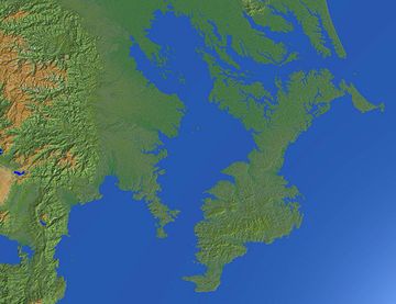 縄文時代は、今より1~2度気温が高く、海面も2~3メートル高かったそうです(『縄文海進』と呼ばれてます)