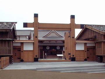 佐渡奉行によって持ち込まれたそうです