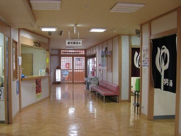 本館(立寄り入浴施設)の内風呂。