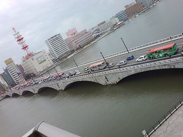 新潟の萬代橋とおんなじくらいじゃん