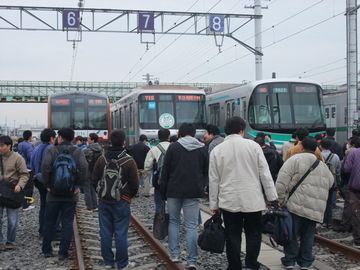 鉄道愛好家のみなさんで、運動などなさったら?