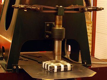 八畳敷まで伸ばす金箔の話で