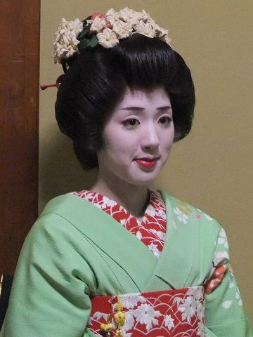 柳都振興・春花さん