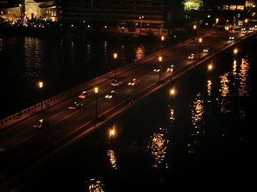 新潟市・夜の萬代橋