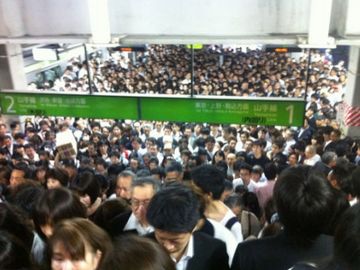 人身事故のあった品川駅