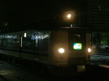 夜でも、ライト点けてるんだから