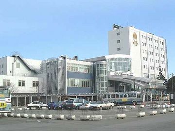 八戸駅。立派ですね。