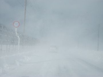 横殴りの地吹雪に遭ったんだよ