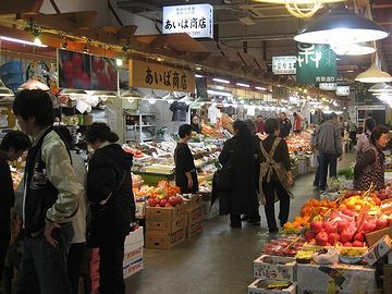 秋田市民市場・賑わい