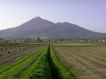 南側から見た磐梯山