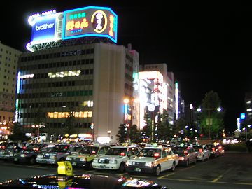 夜の新潟駅万代口