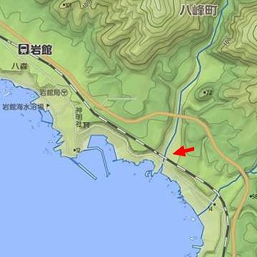 海岸段丘を、川が削った渓谷を跨ぐわけですから