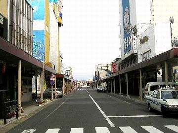 電線を地中に埋めるインフラ整備が行われたんです