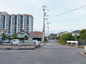 『中田(ちゅうでん)駅』前