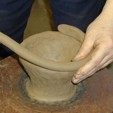 土器だの土偶なんかは、元もと土だったわけでしょ
