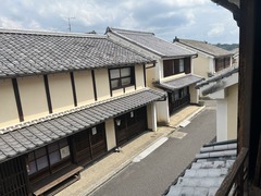 B092AFF3-467F-49E4-96FE-E834A8664D17