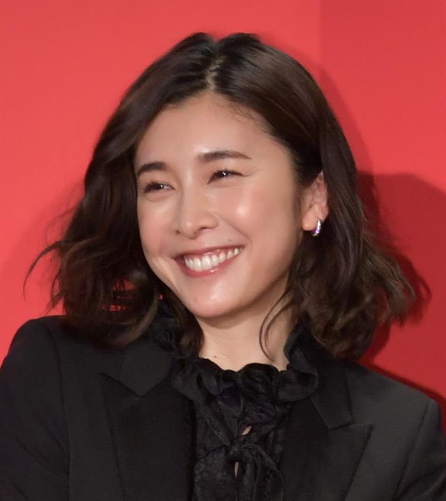 話題 Au 三太郎cm の 親指姫 の正体は池田エライザ なんと17年から登場していた Miko速報 話題 Au 三太郎cm の 親指姫 の正体は池田エライザ なんと17年から登場していた Miko速報