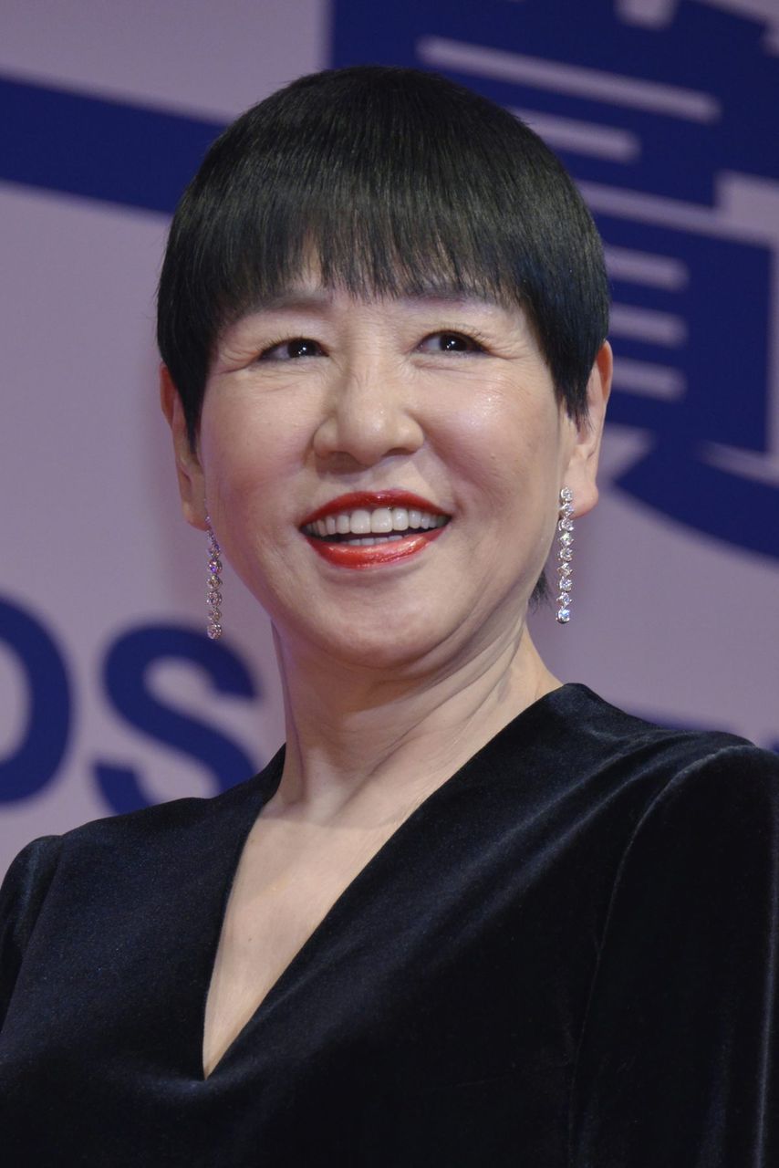 週刊文春 高橋由美子 45 スナックで男とカラオケデュエットwwwww ミコさんの話題ニュースまとめ