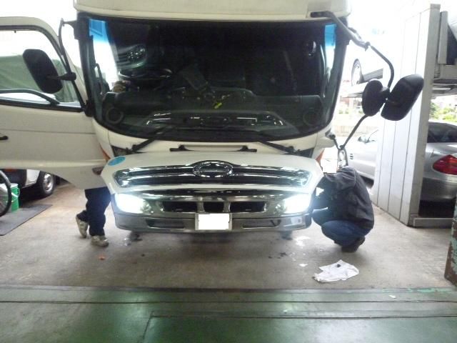 バラスト 日野レンジャー HID 日野 プロフィア ヘッドライトバルブ交換