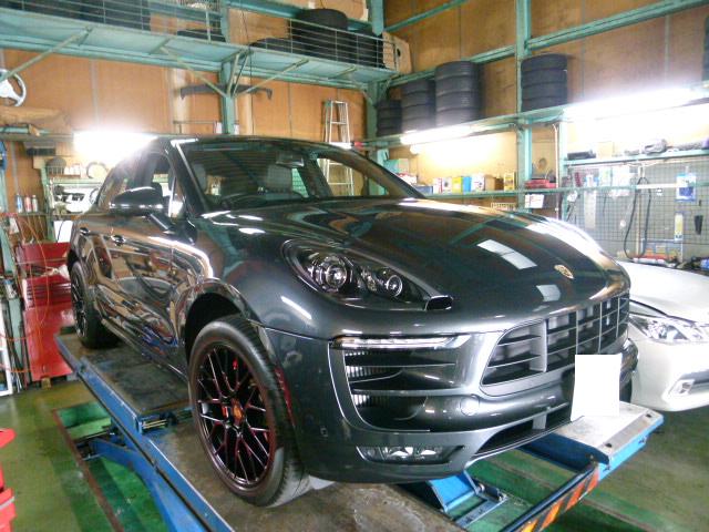 ポルシェ 2018年モデル マカンGTS マーベラスブレーキ