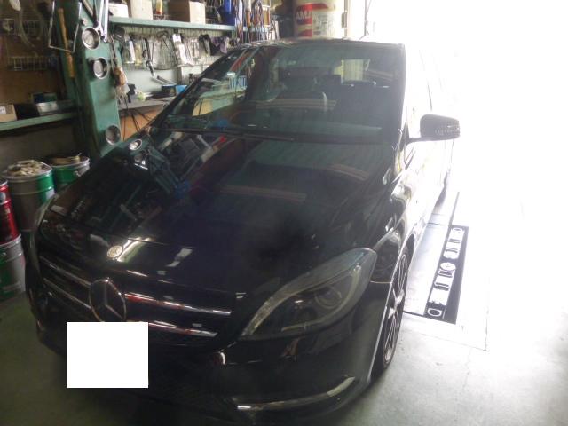 ベンツ ｗ２４６ ｂクラス ドアミラー格納しない バッテリー交換など 株式会社小田オートの車屋日記