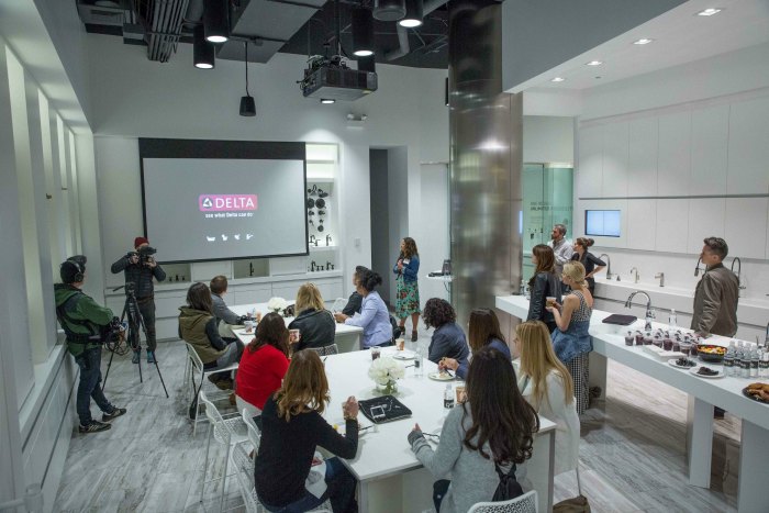  Delta Faucet showroom 