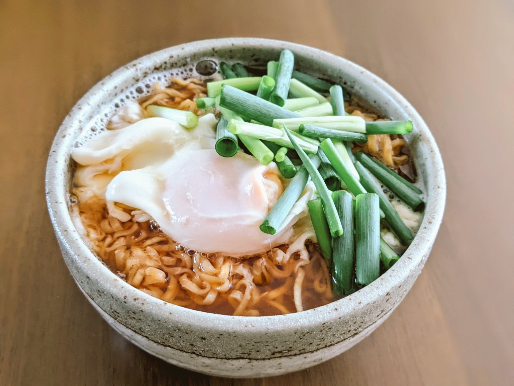 チキンラーメンの卵に確実に火を通す方法 ゆるいごはん