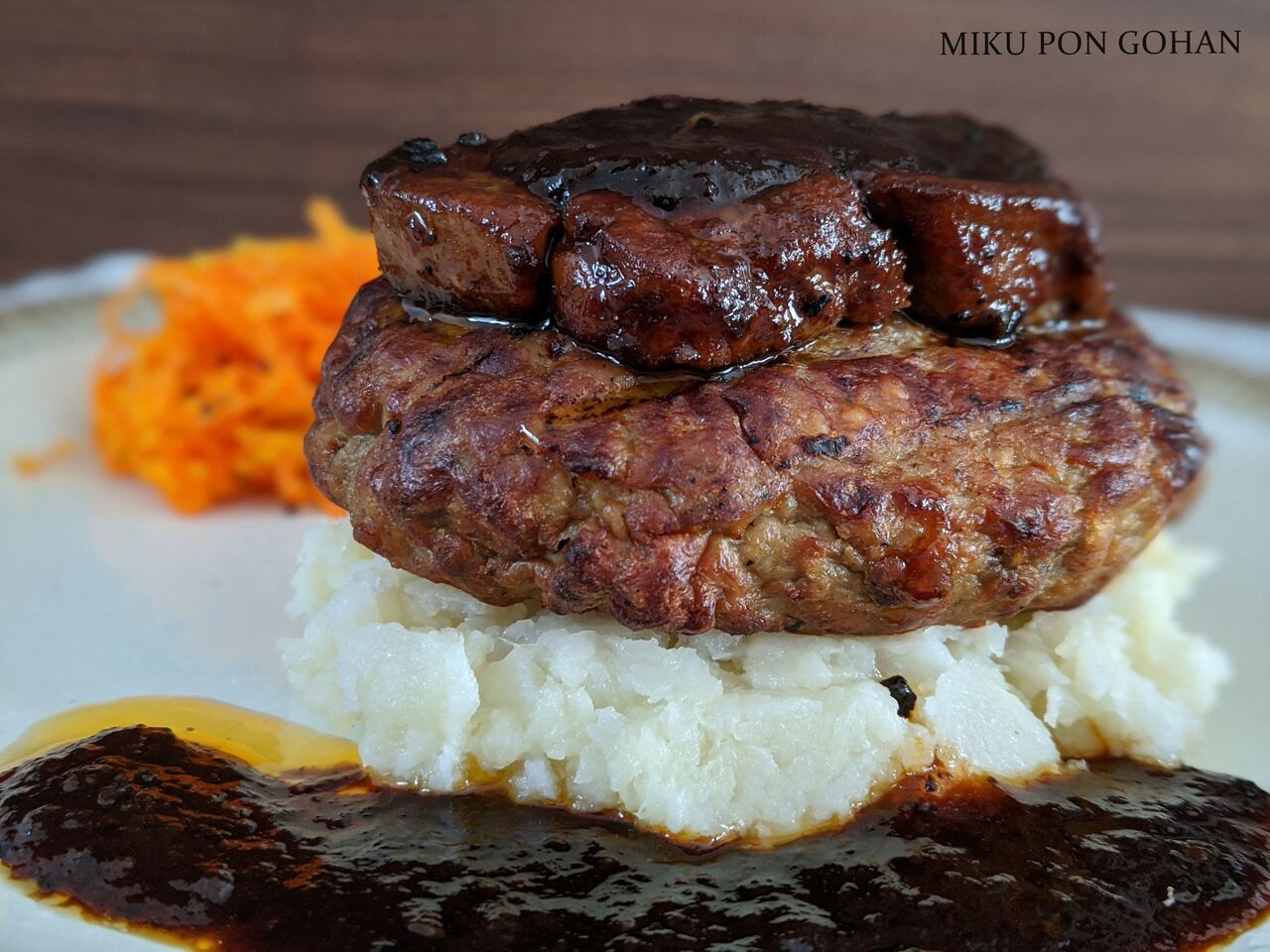 家で ロッシーニ風ハンバーグfrom俺のフレンチ を食べた件 おしゃれなお取り寄せ ミクぽんのご飯記録 家で ロッシーニ風ハンバーグfrom俺のフレンチ を食べた件 おしゃれなお取り寄せ ミクぽんのご飯記録