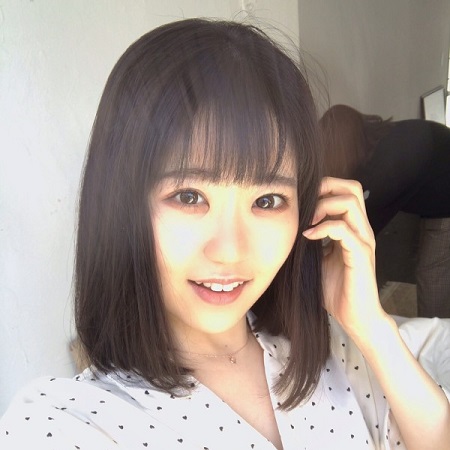 【画像】人気声優の東山奈央ちゃん、内股になってしまう