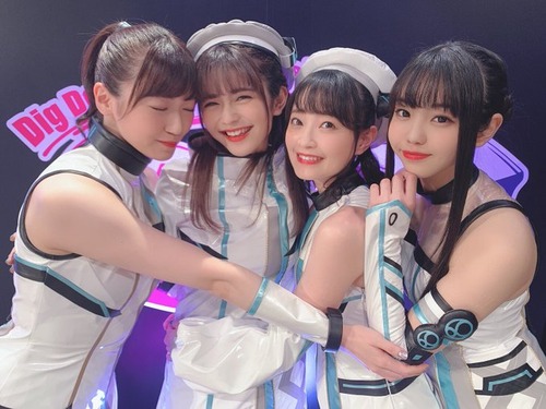 【画像】最近の声優さん、めちゃくちゃHな格好をさせられるwww