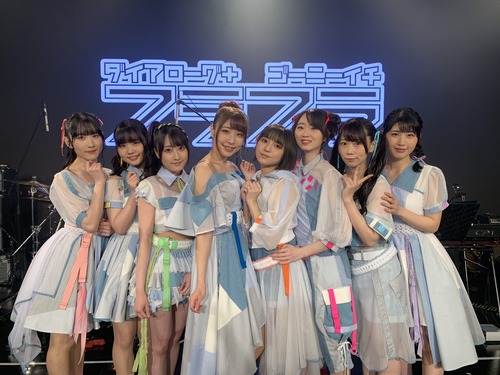 【画像】地下アイドル声優さん、ダサい衣装を着せられてしまうｗｗｗ