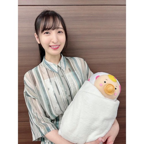 【画像】声優の佐倉綾音さん、赤ちゃんを抱いた写真をアップ・・・