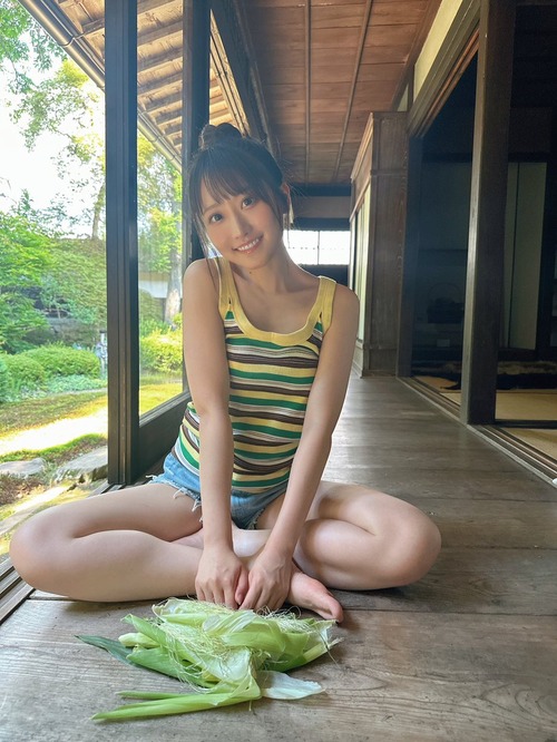 【朗報】女性声優、写真集ブームが到来ｗｗｗｗ