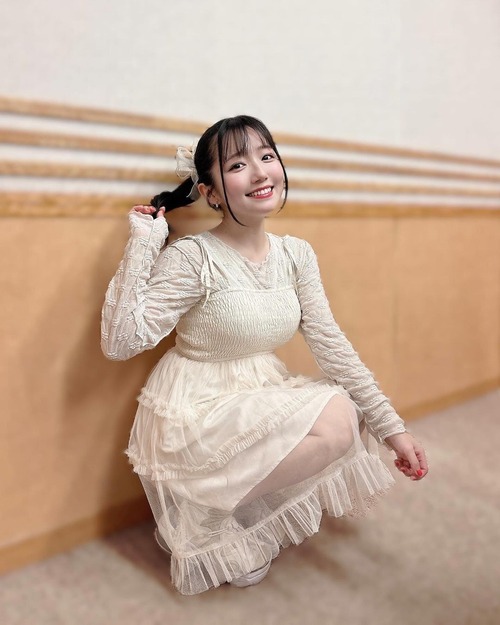 【画像】とんでもなくデカい新人声優、現れるｗｗｗｗ