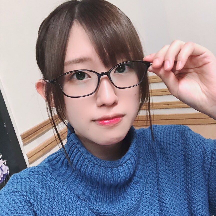 【悲報】声優の高橋李依さん、大人気なのに写真集を出していない