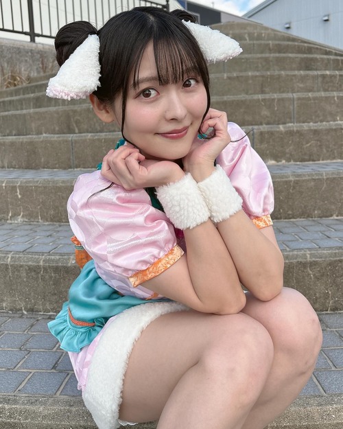 【画像】声優・上坂すみれさん、クソ寒いなかミニスカ履いちゃうｗｗｗｗ