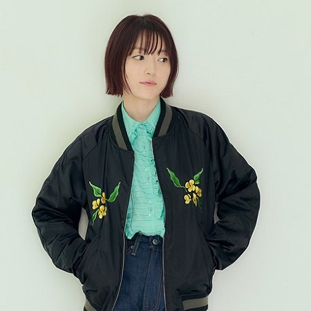 【悲報】花澤香菜さん、とんでもない値段のスカジャンを発売・・・