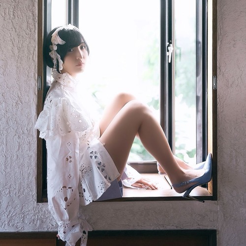 【画像】声優・佐倉綾音さん、太もも全開でセクシーwwww
