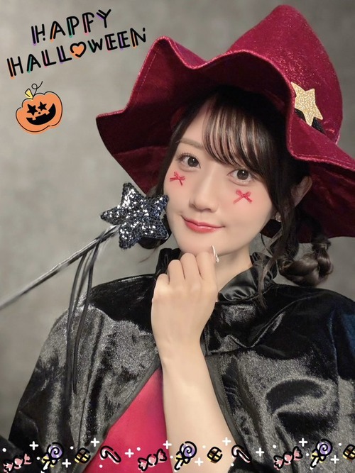 小倉唯「とりっくおあとりーと💕💕」ﾊﾟｼｬｯ📸