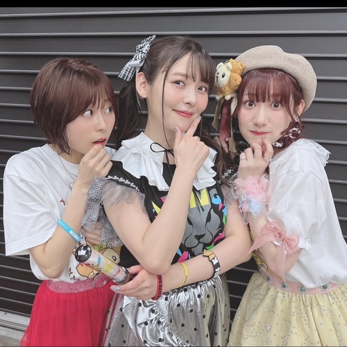 【朗報】水瀬いのりさん、声優仲間と仲良さそうに写真を撮るｗｗｗｗ