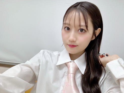 【朗報】声優・小倉唯さん、美しすぎる新しい髪型を披露ｗｗｗｗ