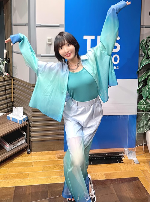 【画像】声優の佐倉綾音ちゃん、めっちゃデカい（お前らの想像の100倍デカい）