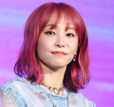 LiSAの夫・鈴木達央の妻、かわいすぎる水着姿披露「安心してください ちゃんと着てます」