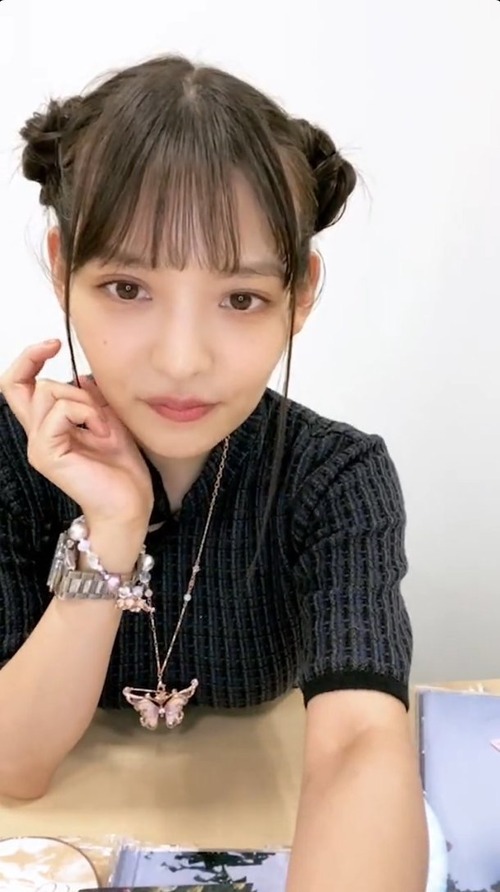 【朗報】人気声優の上坂すみれさん、自慢の胸部を強調しまくるｗｗｗ