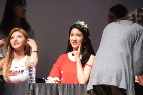 LABOUM #16