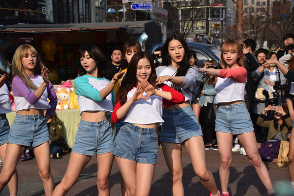 OH MY GIRL 弘大 #16