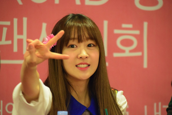 LABOUM #12