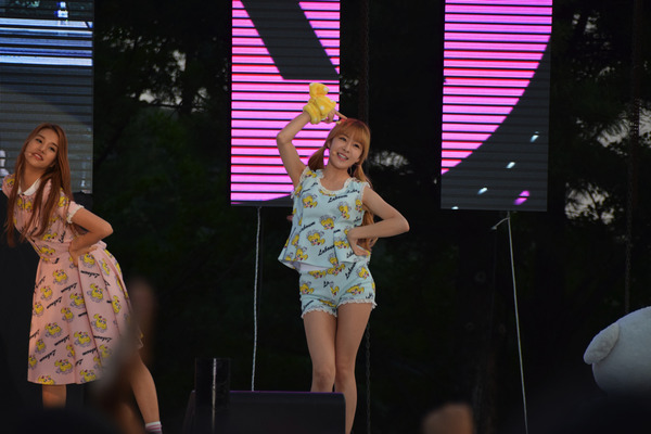 LABOUM #16